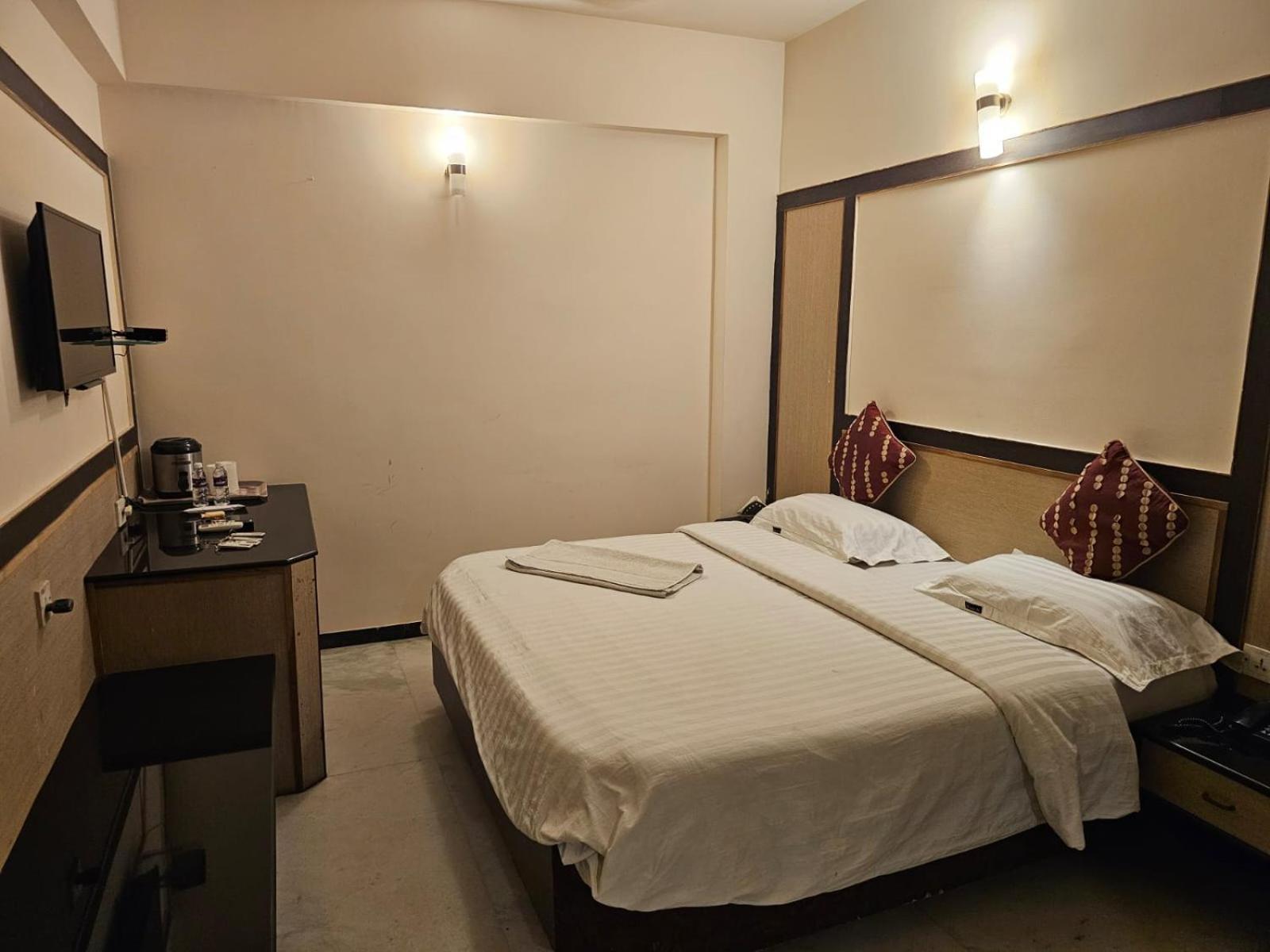 Hotel Merilin เอโรด ภายนอก รูปภาพ