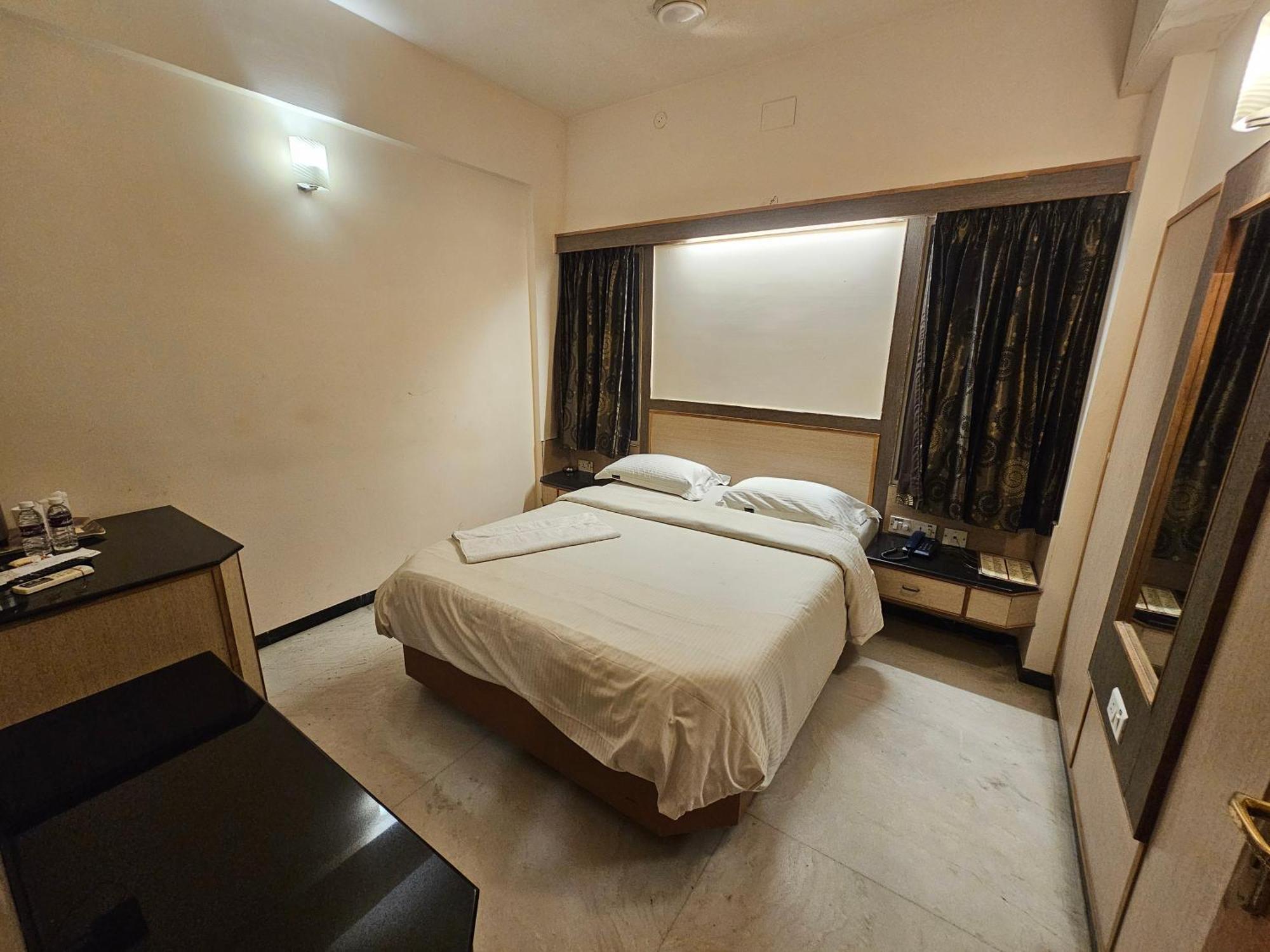 Hotel Merilin เอโรด ภายนอก รูปภาพ